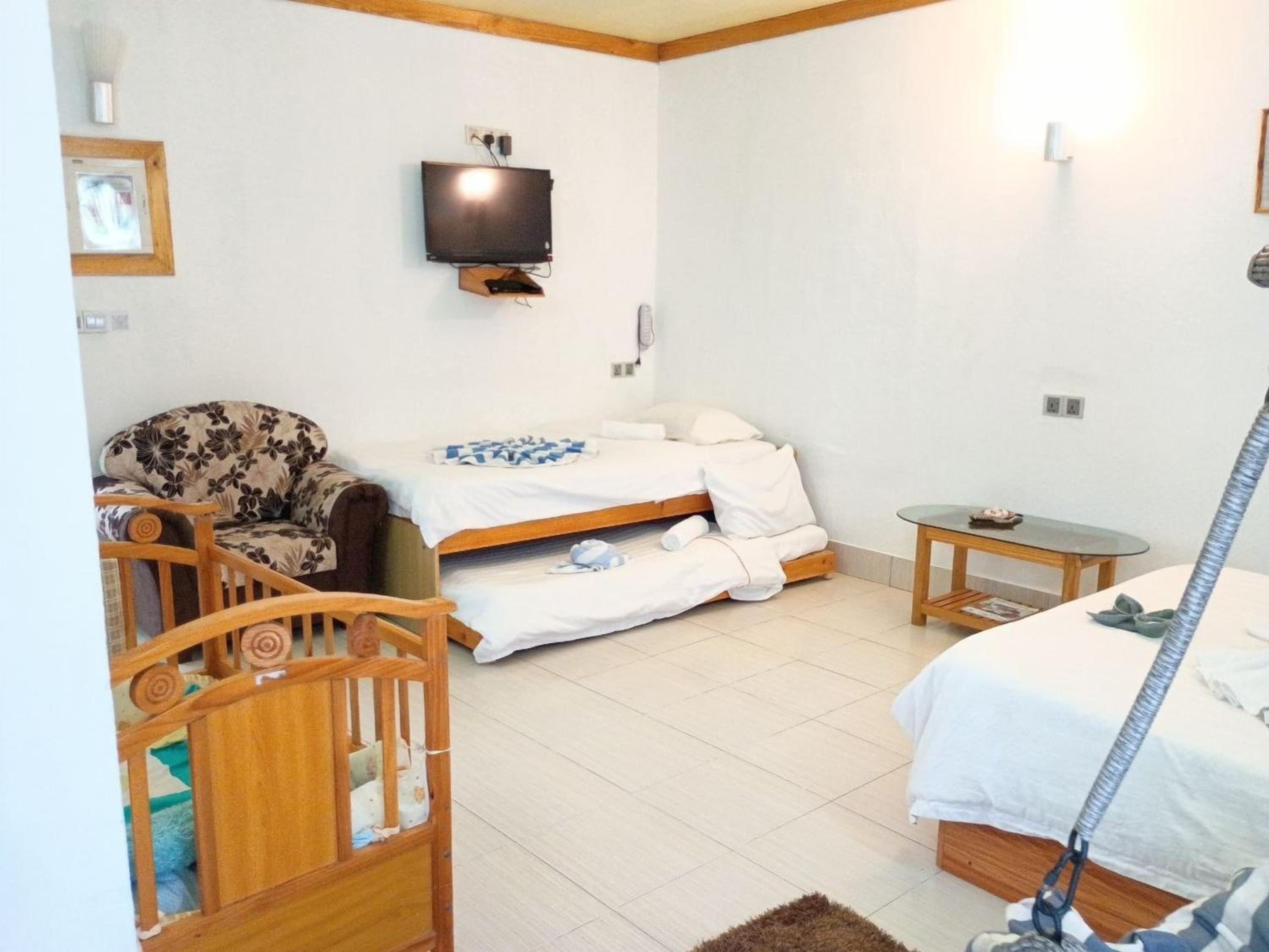 Olhumathi View Inn