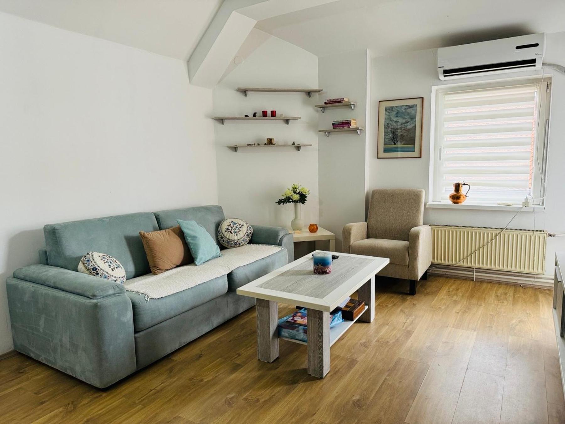Nona Apartment