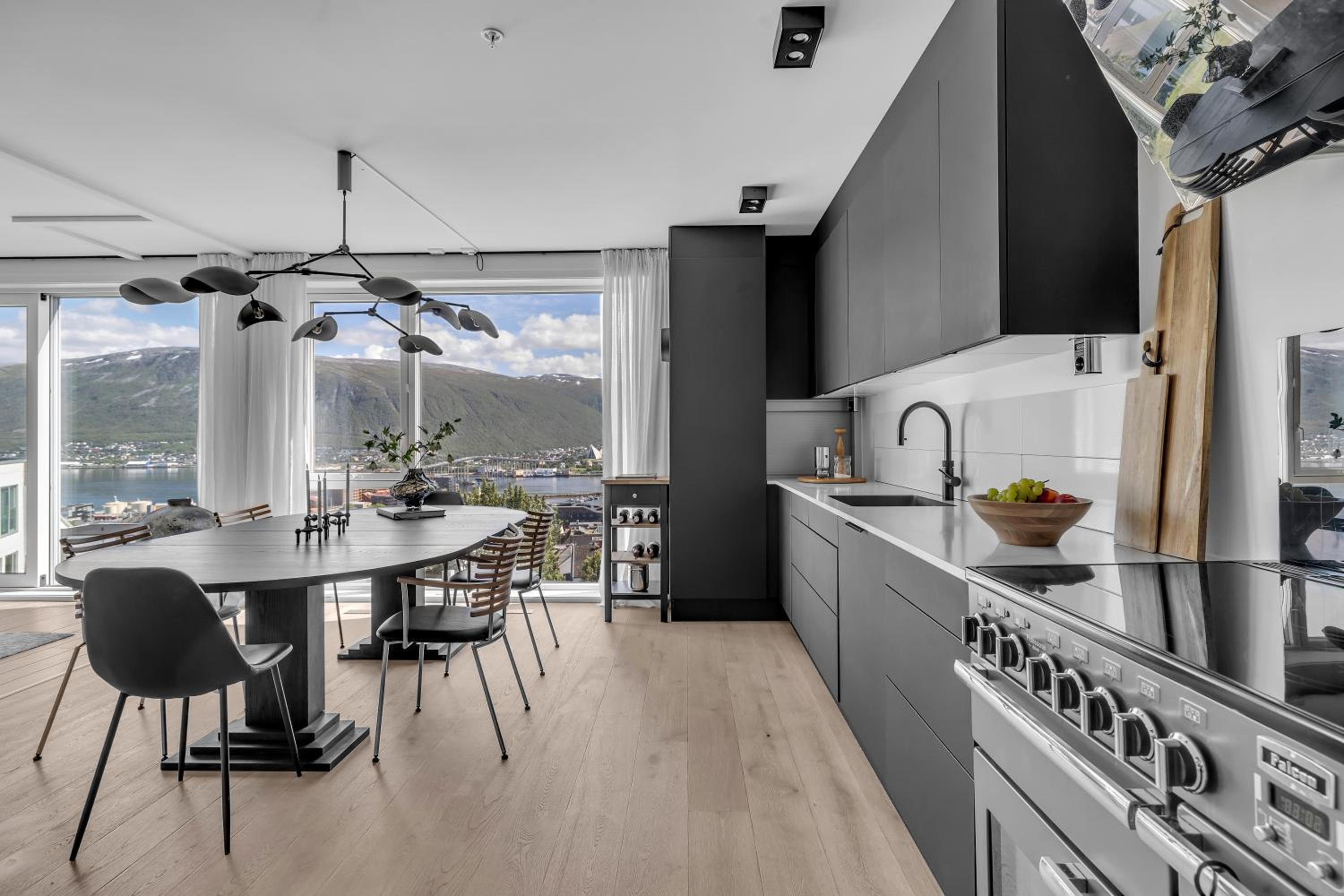 High end Penthouse spectacular view of Tromsø view 5
