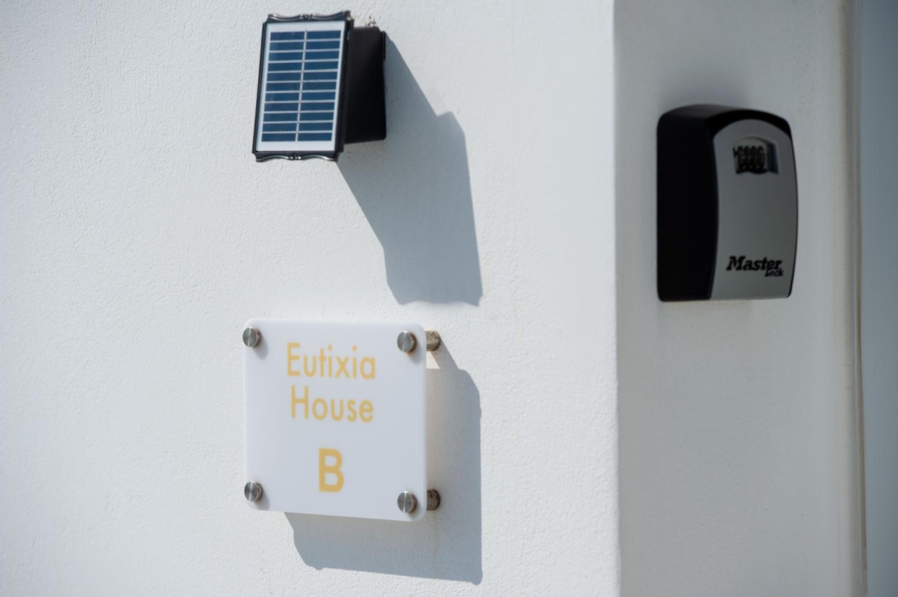 Eutixia Houses