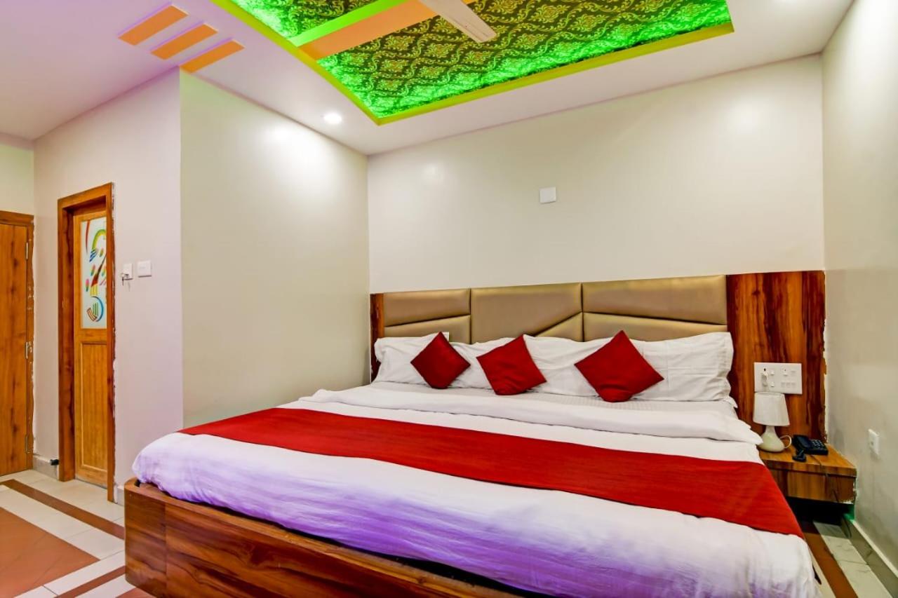 Mor Hotel Ashray-Behind Swargadwar-Lift- Wifi with Restaurant Facilities-Near Golden Beach & Temple -Best Selling & Best Choice of Travellers view 5