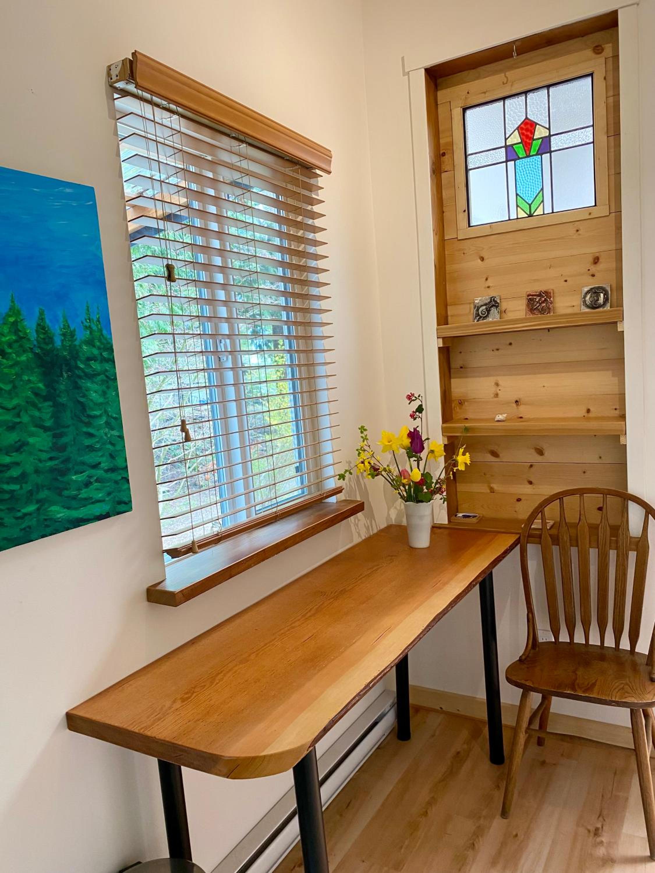 Little Cabin in Middlepoint