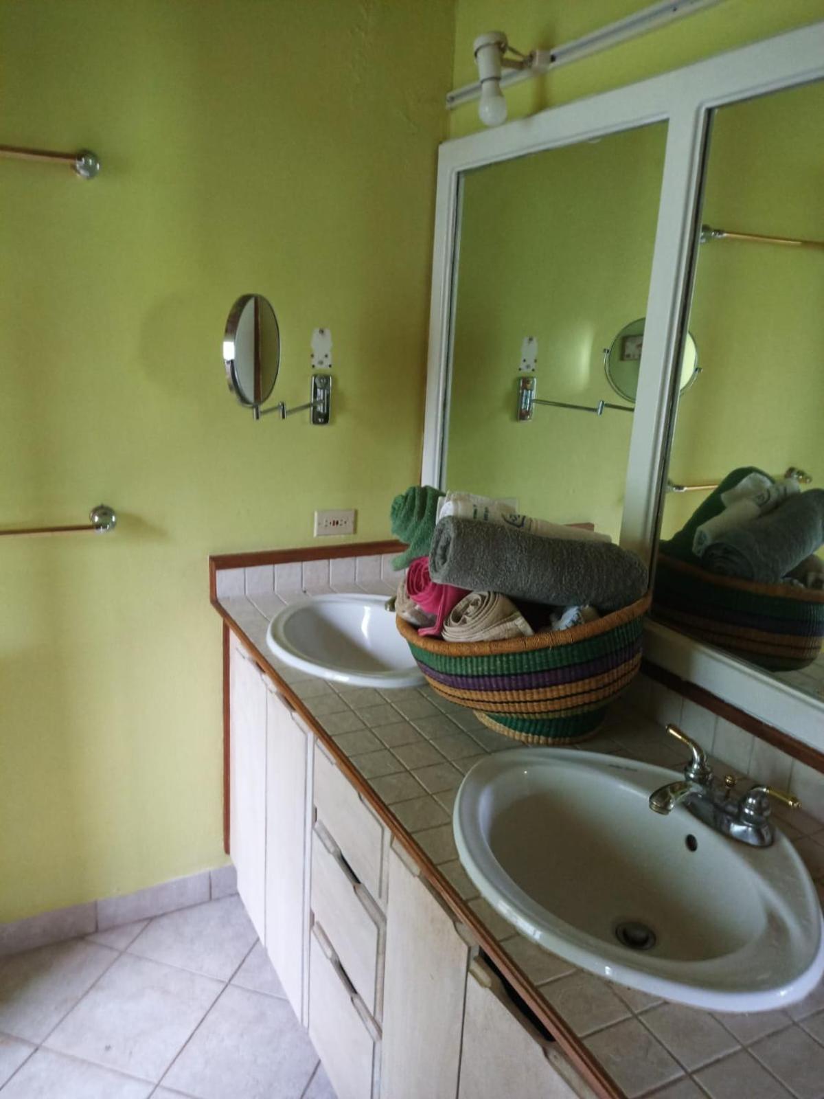 Paradise Point Villas