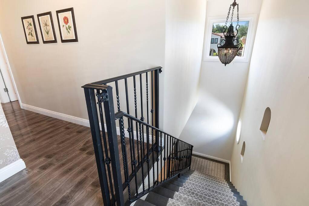 Spacious 6-Bedroom LA Home with Fire Pit, Kids' Playground, and Outdoor Dining