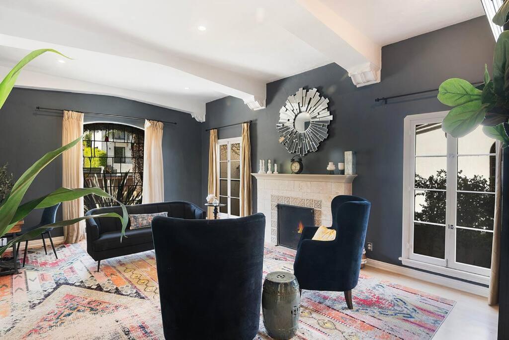 Spacious 6-Bedroom LA Home with Fire Pit, Kids' Playground, and Outdoor Dining