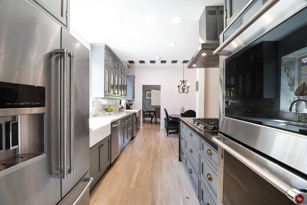 Spacious 6-Bedroom LA Home with Fire Pit, Kids' Playground, and Outdoor Dining