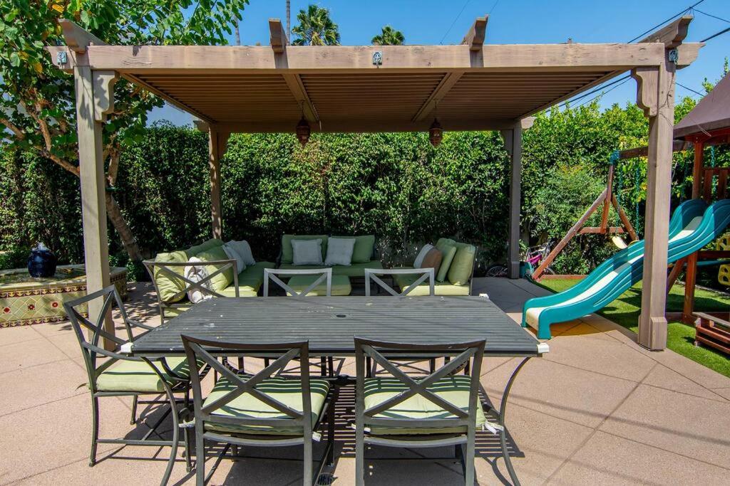 Spacious 6-Bedroom LA Home with Fire Pit, Kids' Playground, and Outdoor Dining