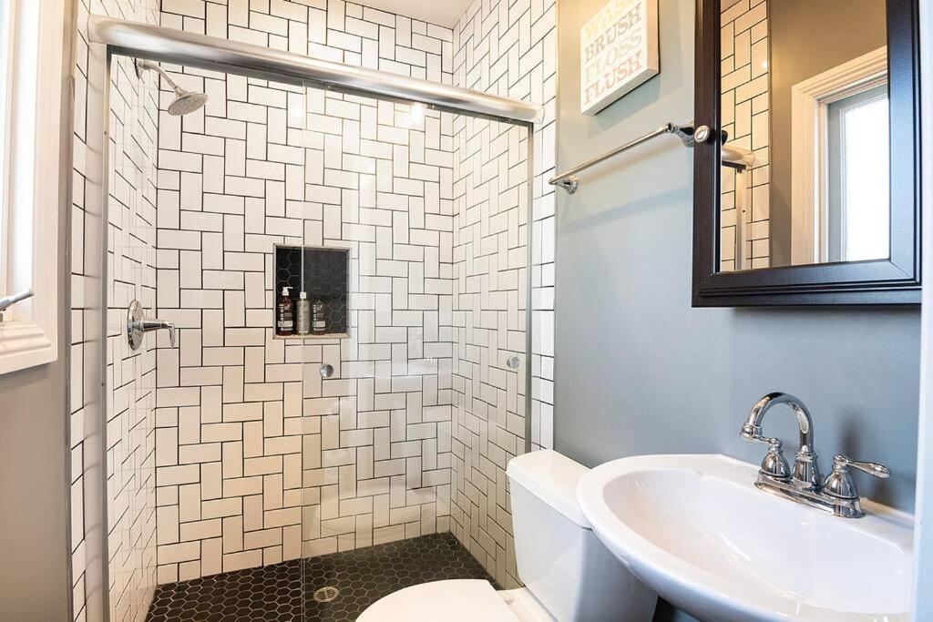 Spacious 6-Bedroom LA Home with Fire Pit, Kids' Playground, and Outdoor Dining