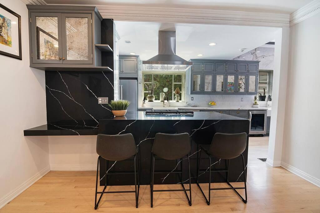 Spacious 6-Bedroom LA Home with Fire Pit, Kids' Playground, and Outdoor Dining