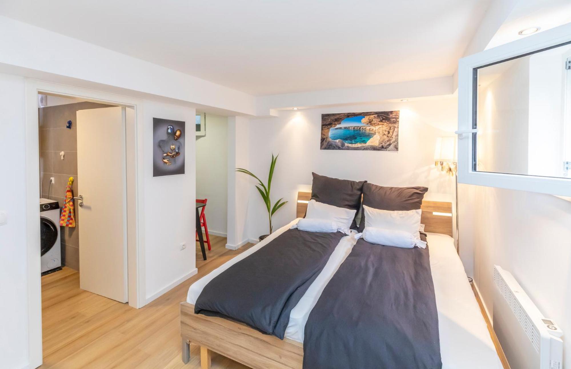 Traumhaftes Ferienhaus mit zwei Einheiten fur bis zu 10 Personen - Property Image 10