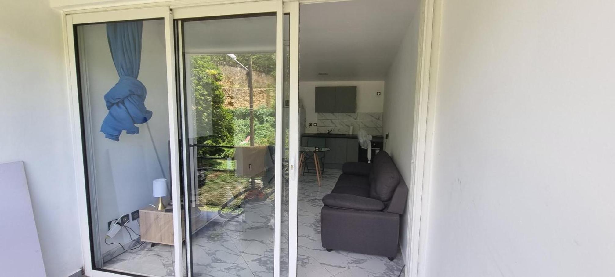 LABROUSSE appartement - possibilité location véhicule