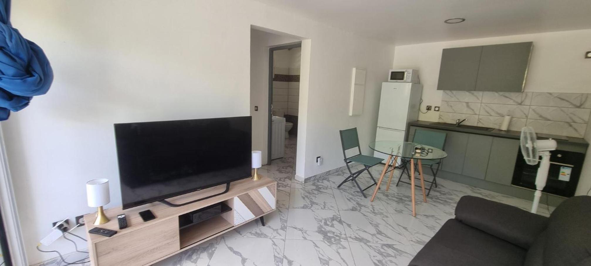 LABROUSSE appartement - possibilité location véhicule