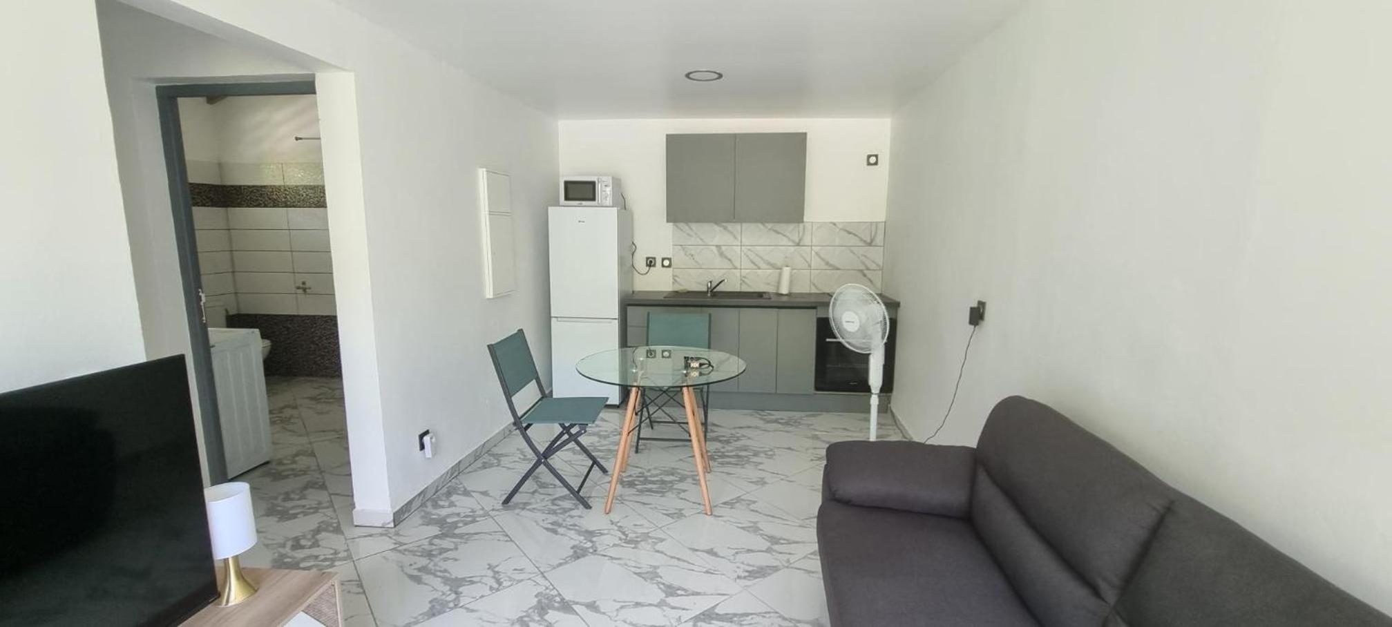 LABROUSSE appartement - possibilité location véhicule