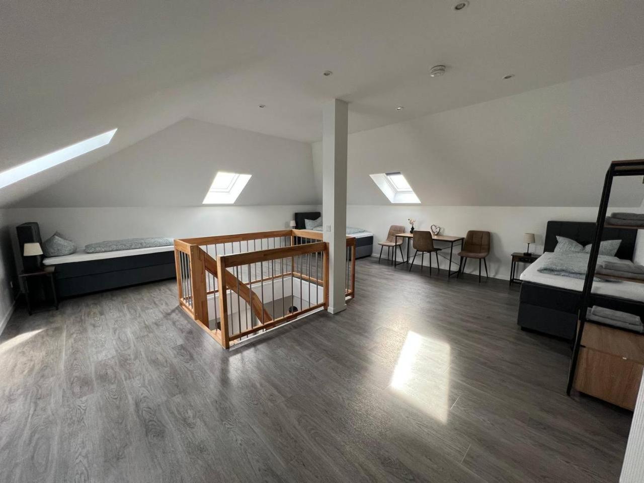 Einzigartiger Neubau-Bungalow - Luxus-Küche, große Terrasse mit Garten - Perfekt für Familie und Gruppen