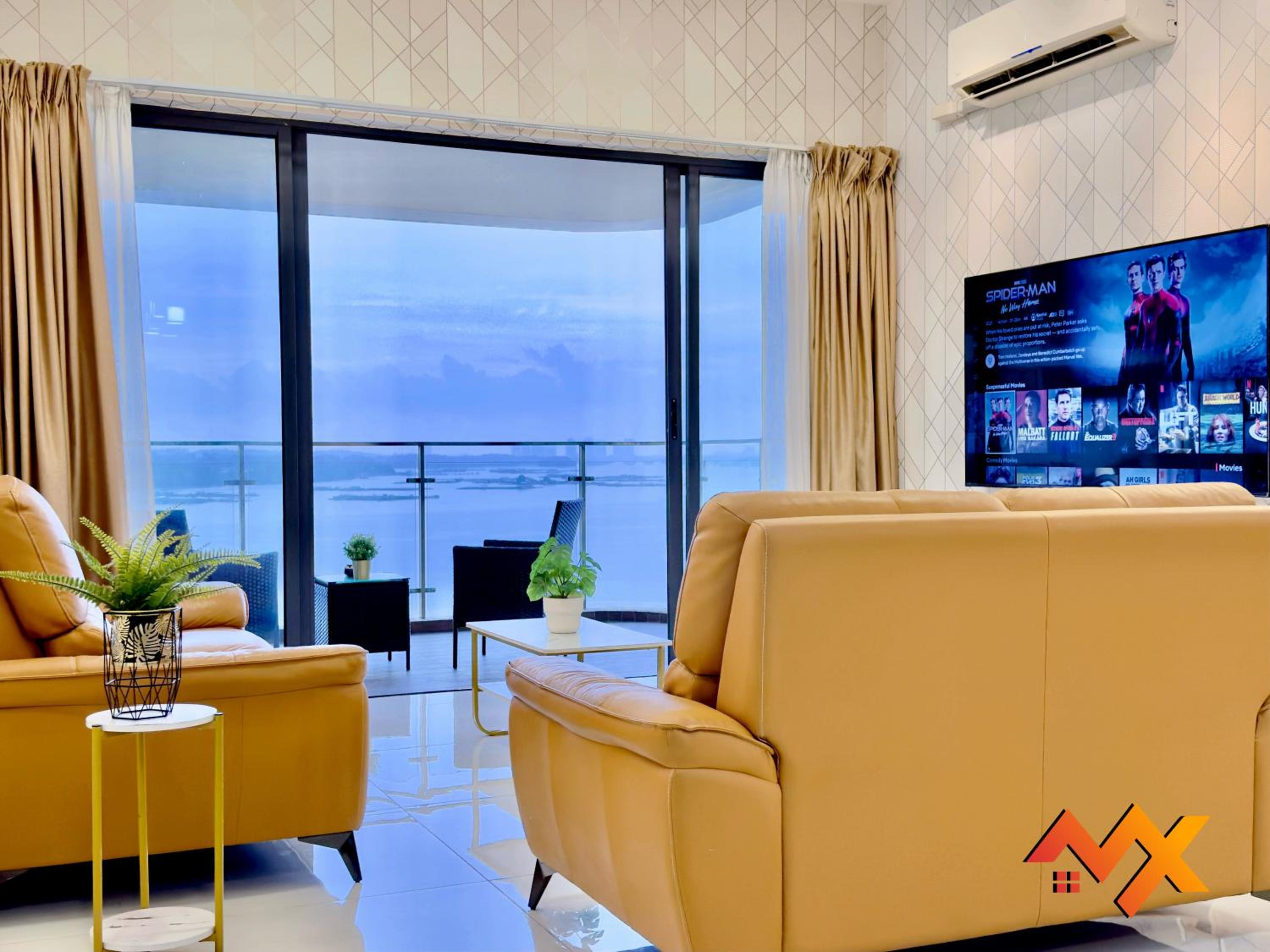 Full Sea View Country Garden Danga Bay 6-13pax Smart TV 70inch-Netflix