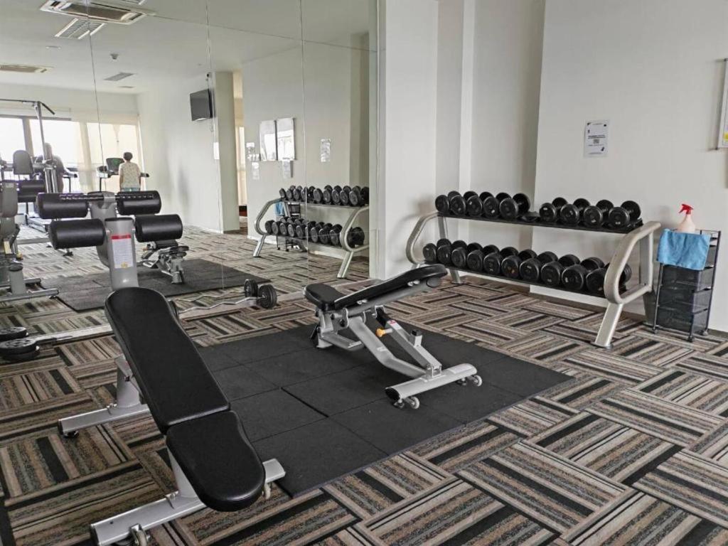 Full Sea View Country Garden Danga Bay 6-13pax Smart TV 70inch-Netflix