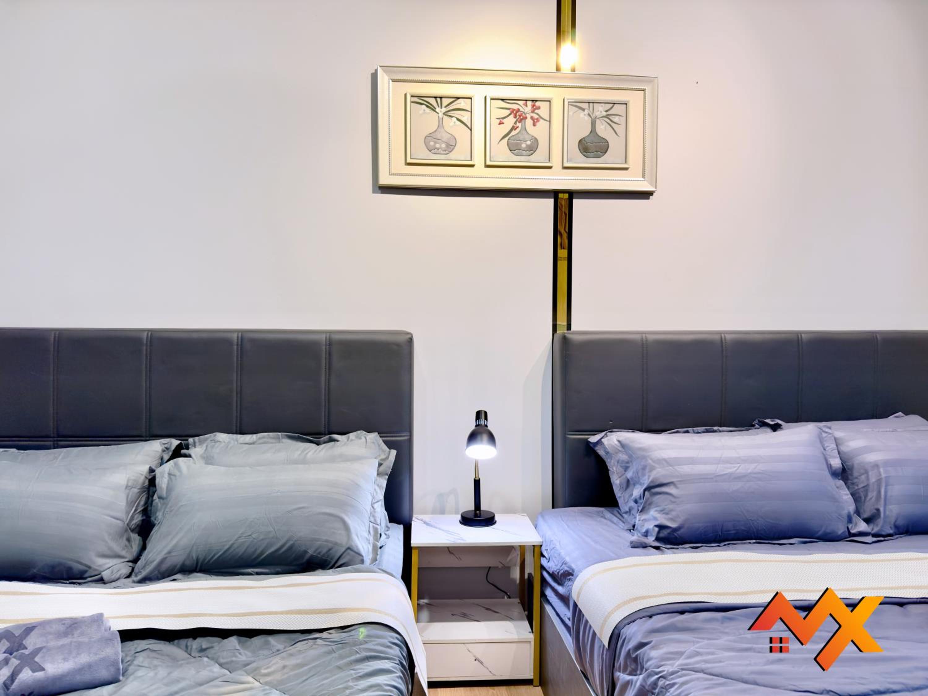 Full Sea View Country Garden Danga Bay 6-13pax Smart TV 70inch-Netflix