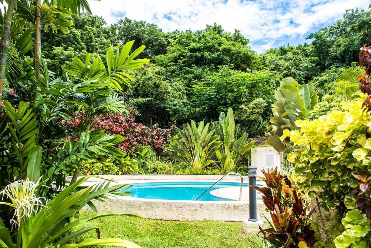 Golden Acre Beach Villa-2 mins walk - Alleynes Bay