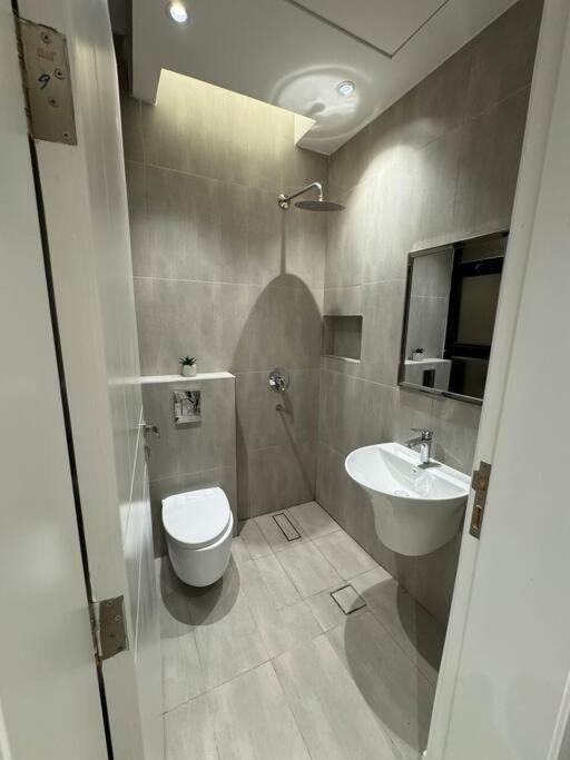 Cozy 3-Bedroom Appartment