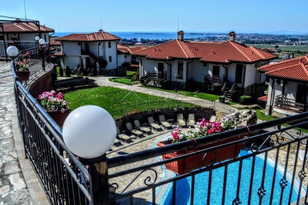 Bay view villas sunny beach entire villa
