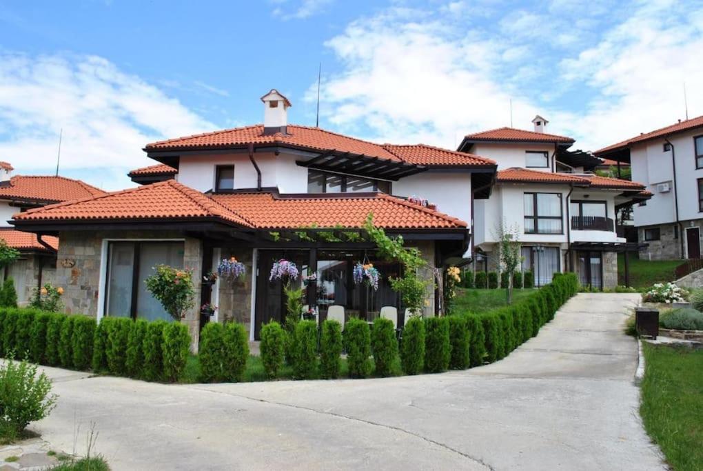 Bay view villas sunny beach entire villa