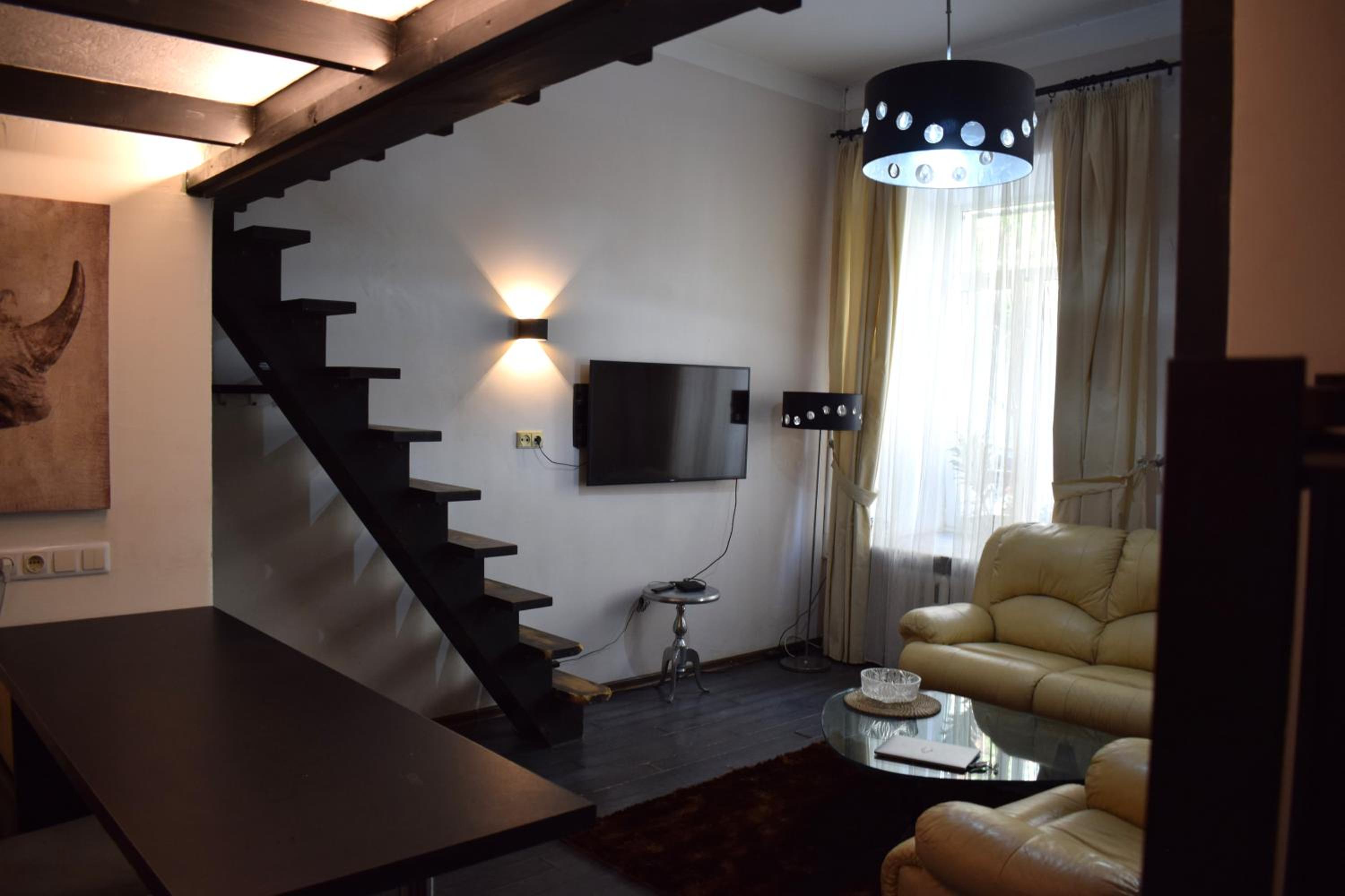BOSTONA Flat view 4