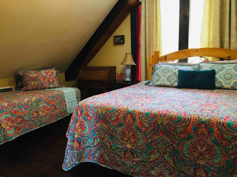 Marble Falls Vacations - RUSTIC BLUEBONNET CABIN With VIEW BY HIDDEN FALL PARK - Property Image 33