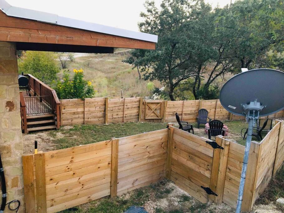 Marble Falls Vacations - RUSTIC BLUEBONNET CABIN With VIEW BY HIDDEN FALL PARK - Property Image 2