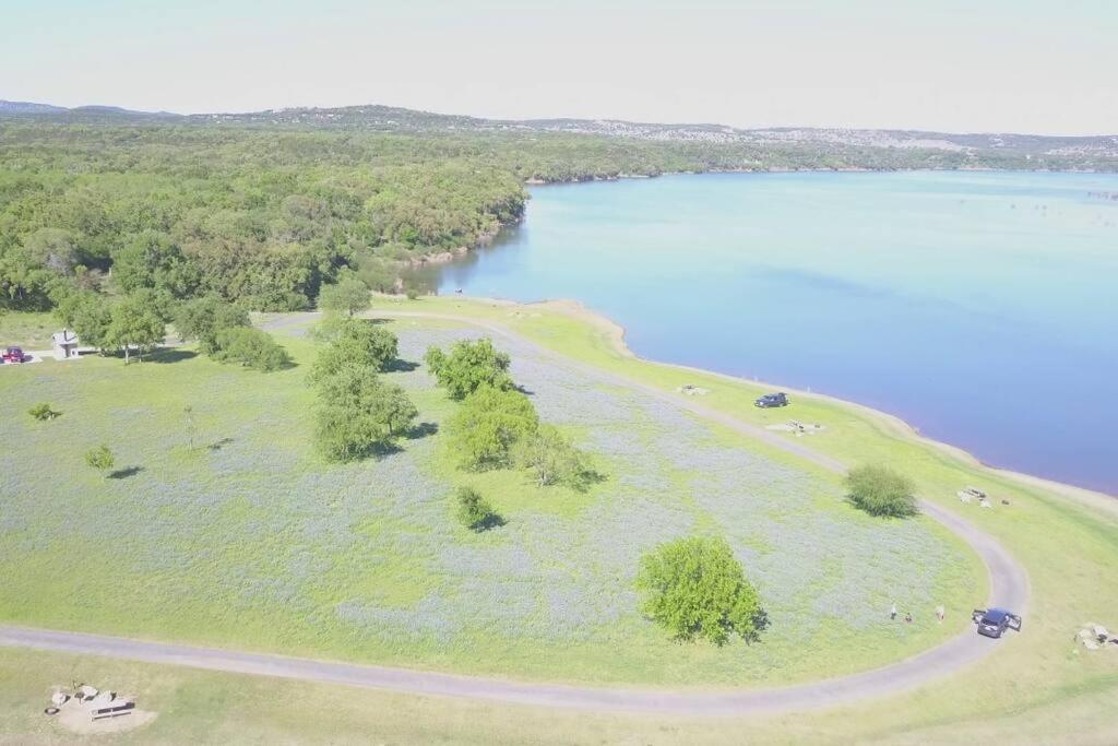Marble Falls Vacations - RUSTIC BLUEBONNET CABIN With VIEW BY HIDDEN FALL PARK - Property Image 8