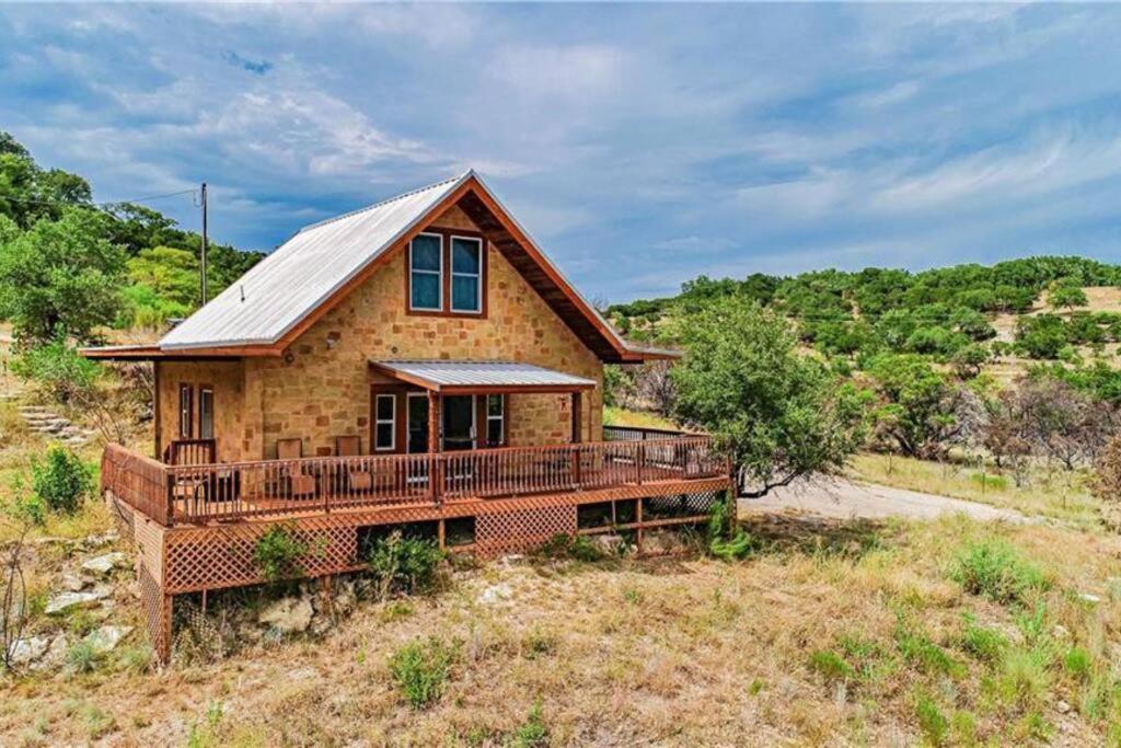 Marble Falls Vacations - RUSTIC BLUEBONNET CABIN With VIEW BY HIDDEN FALL PARK - Property Image 9