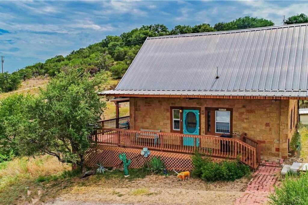 Marble Falls Vacations - RUSTIC BLUEBONNET CABIN With VIEW BY HIDDEN FALL PARK - Property Image 1