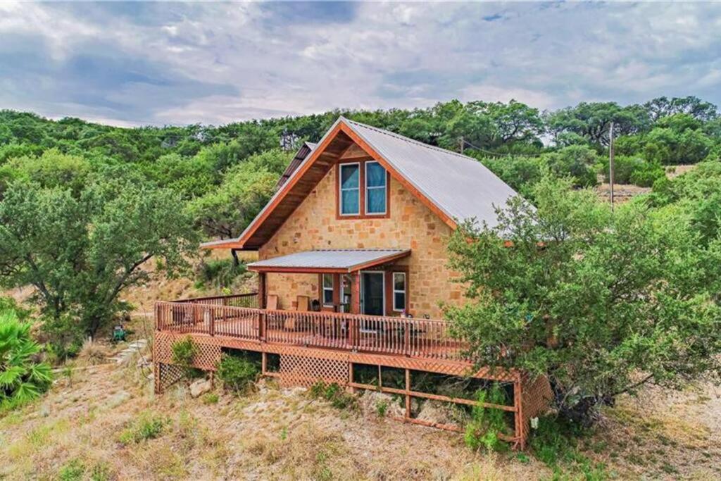 Marble Falls Vacations - RUSTIC BLUEBONNET CABIN With VIEW BY HIDDEN FALL PARK - Property Image 12