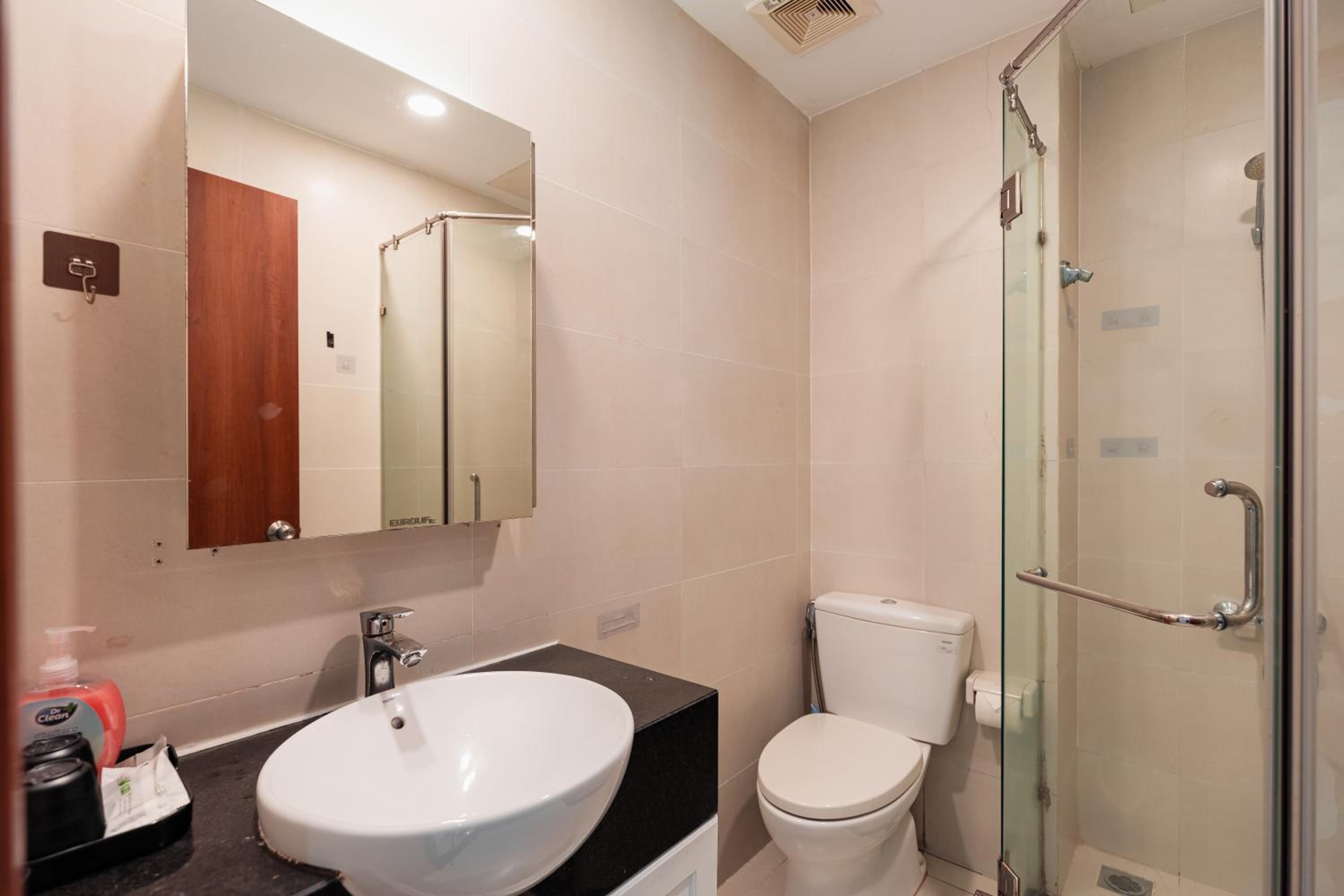 Spacious 4BR apat at Saigon Centre with pool, supermarket, view