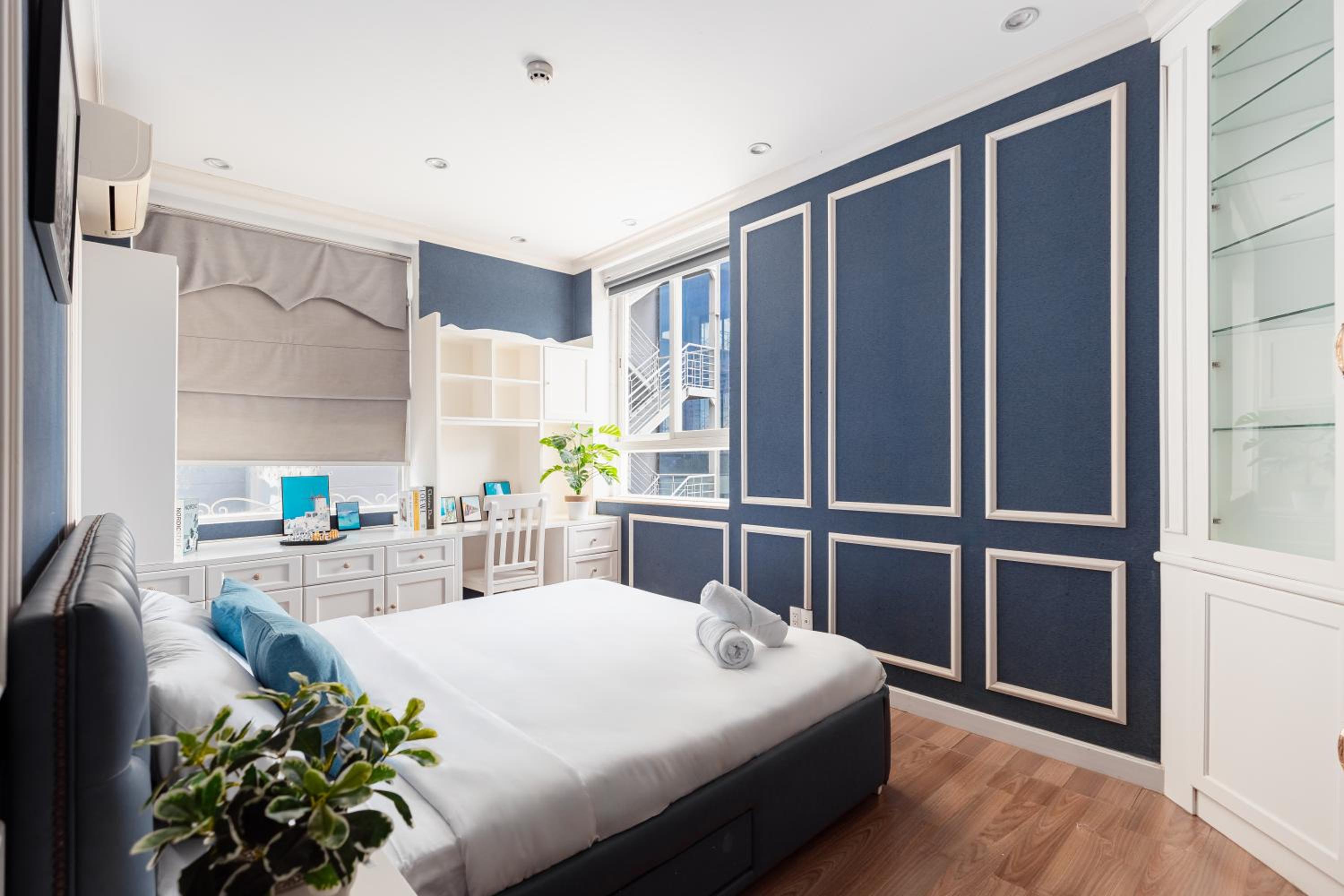 Spacious 4BR apat at Saigon Centre with pool, supermarket, view