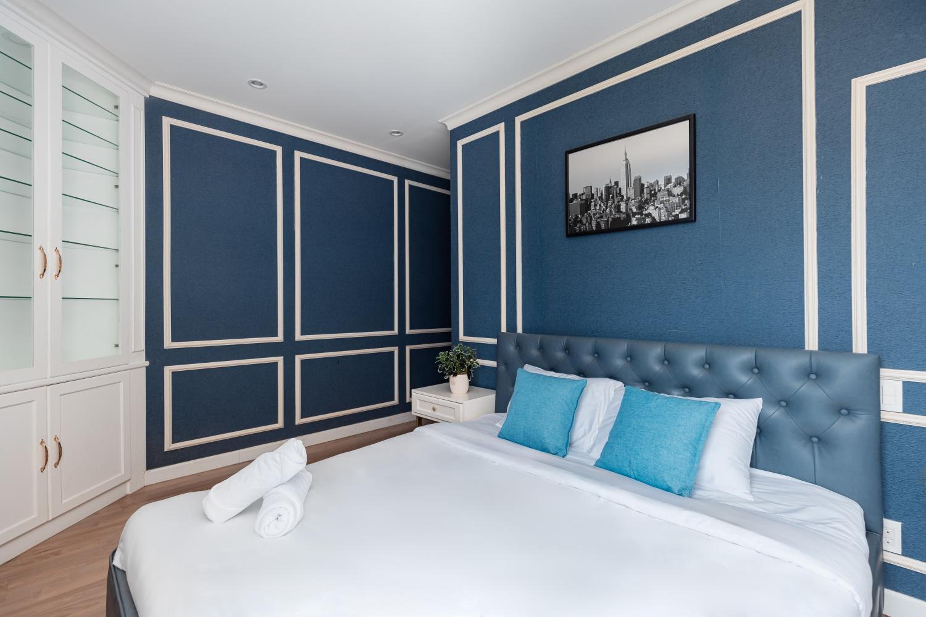 Spacious 4BR apat at Saigon Centre with pool, supermarket, view