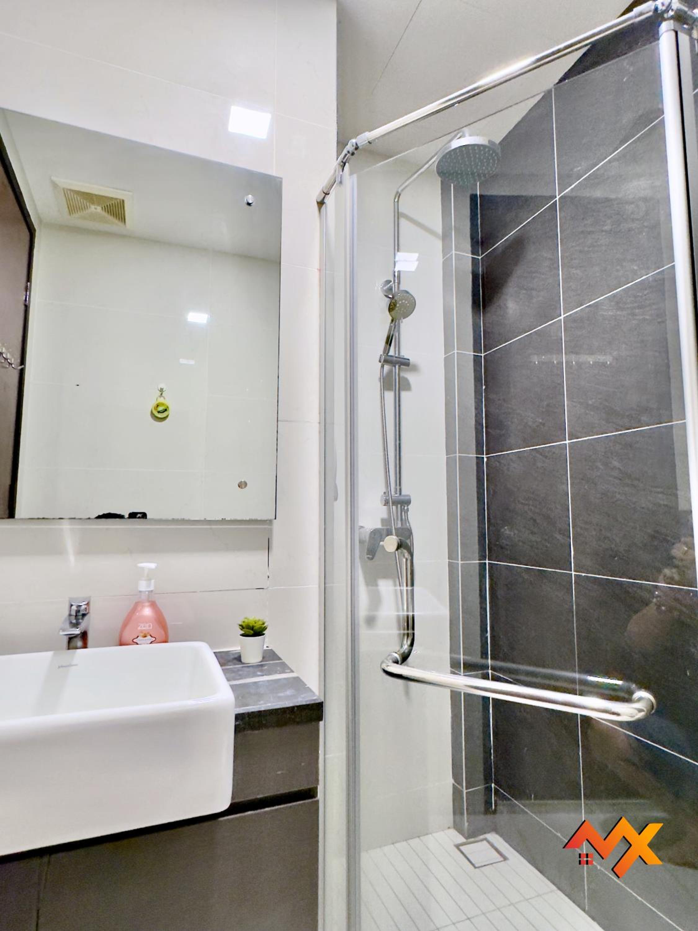 Full Sea View Country Garden Danga Bay 6-13pax Smart TV 70inch-Netflix