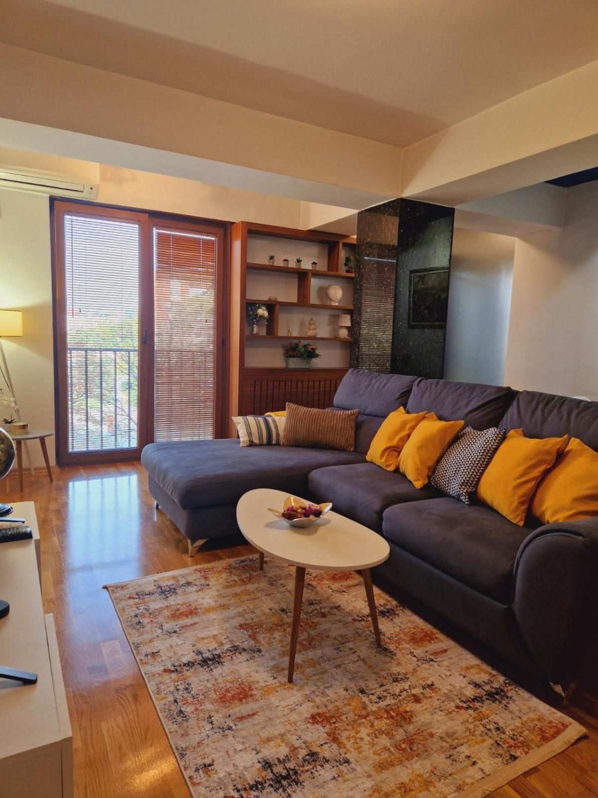 Kamche Lux Apartment