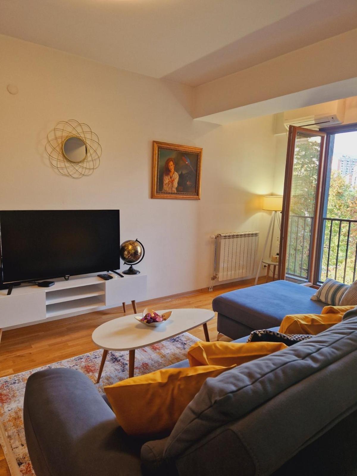 Kamche Lux Apartment