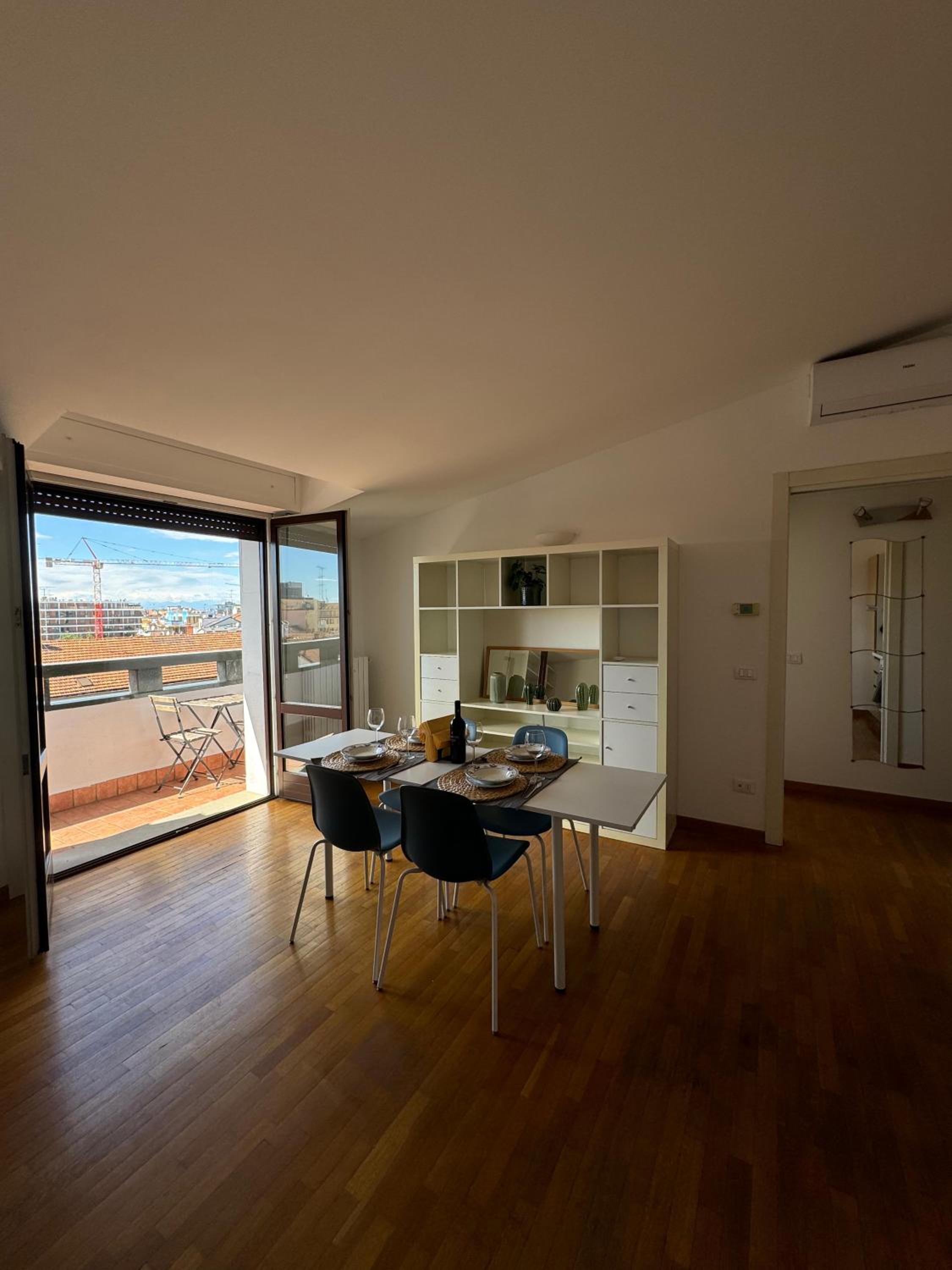 Appartamento Isola- Attico con Balcone photo 3
