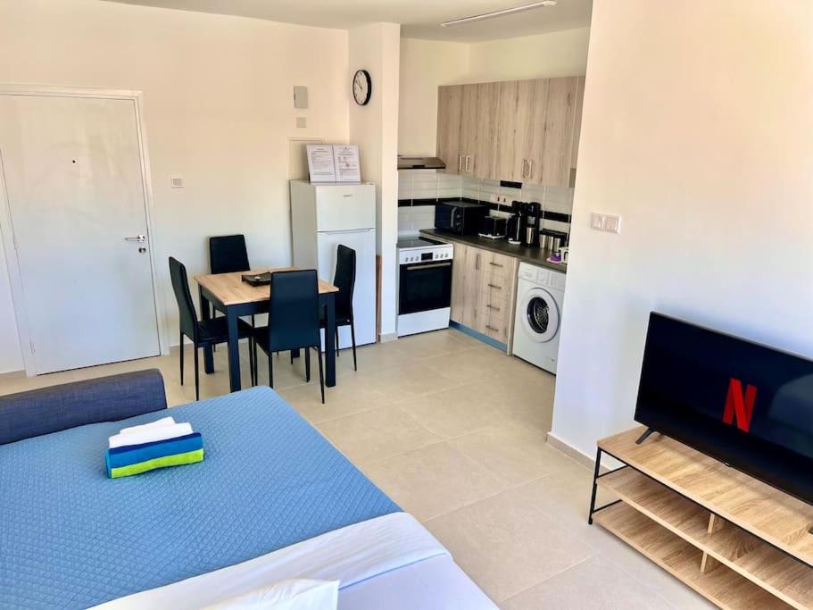 Cristiana Sea Breeze, Sleeps 3, Free Wifi