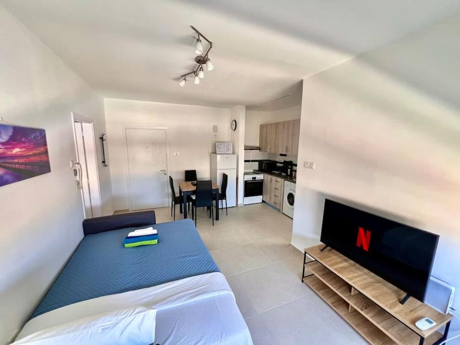 Cristiana Sea Breeze, Sleeps 3, Free Wifi