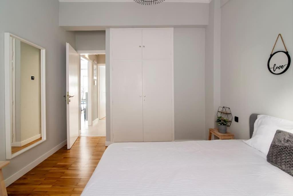 New 2 Bdr condo in Athens-4 mins walk to metro