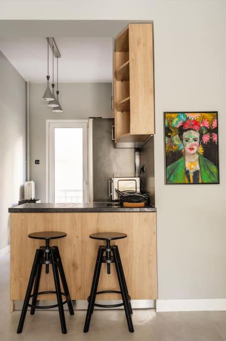 New 2 Bdr condo in Athens-4 mins walk to metro
