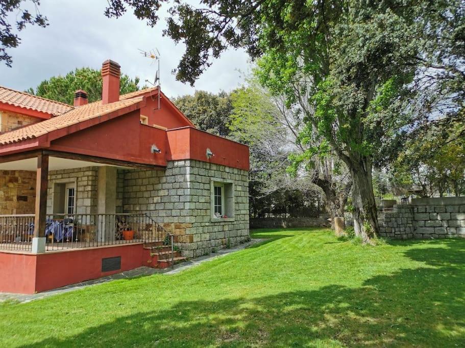 Casa rural piscina y barbacoa