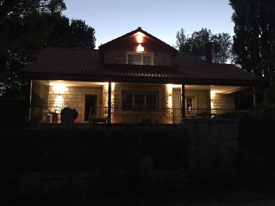 Casa rural piscina y barbacoa