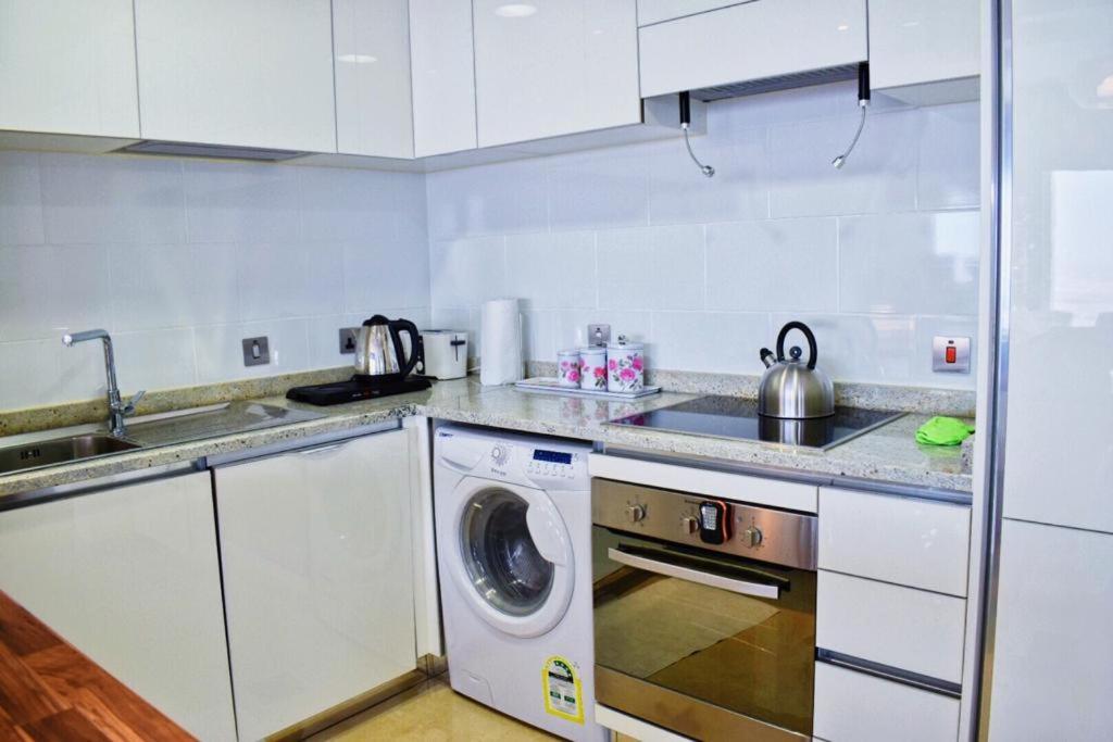 SkyView Apartment for Rent in Rafal Tower