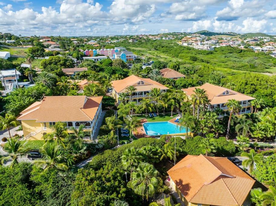 Dushi Tropicana, Jan Thiel, Curaçao