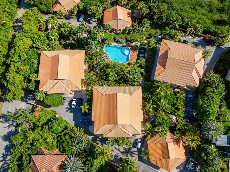Dushi Tropicana, Jan Thiel, Curaçao