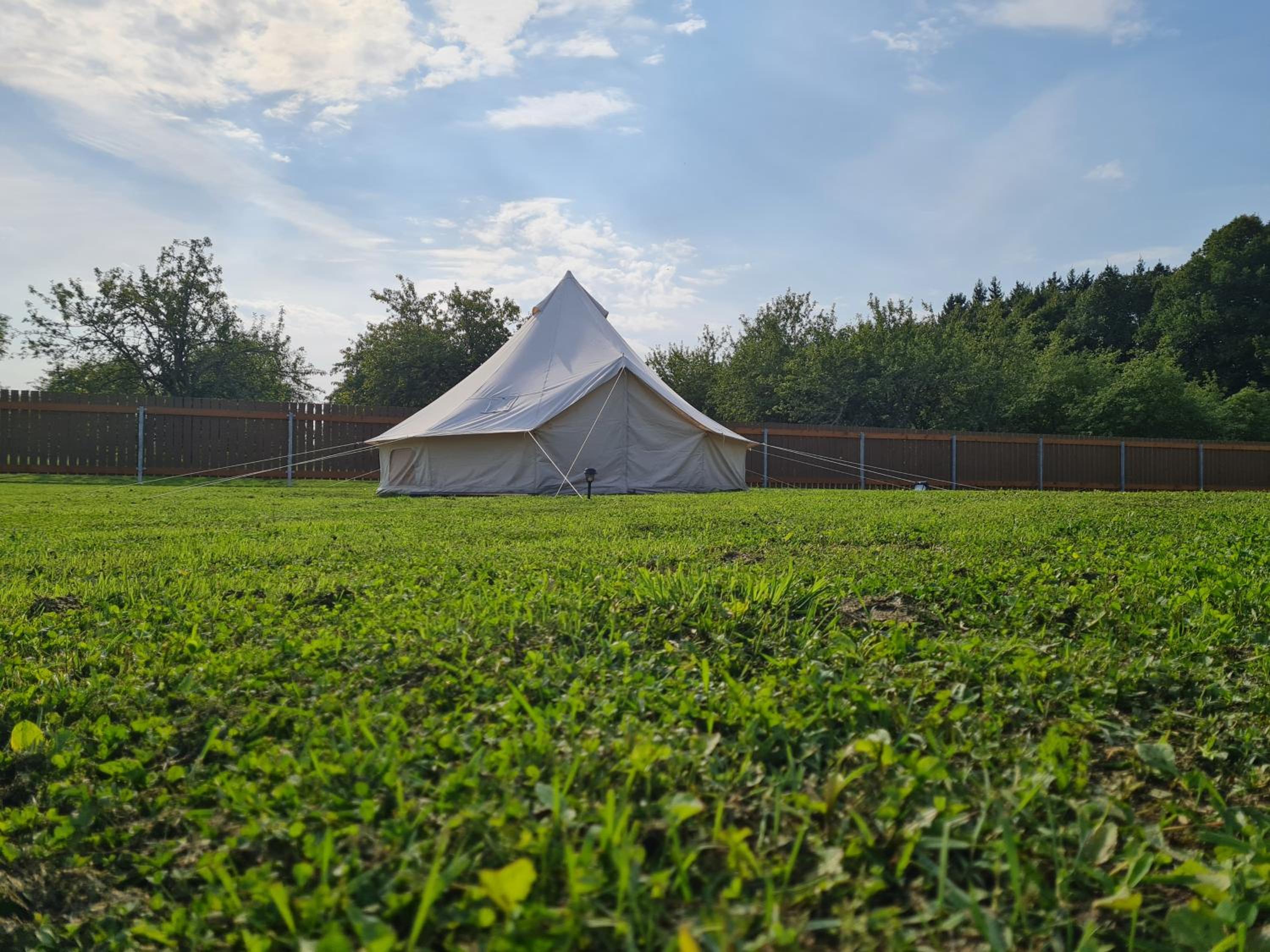Salomon Glamping