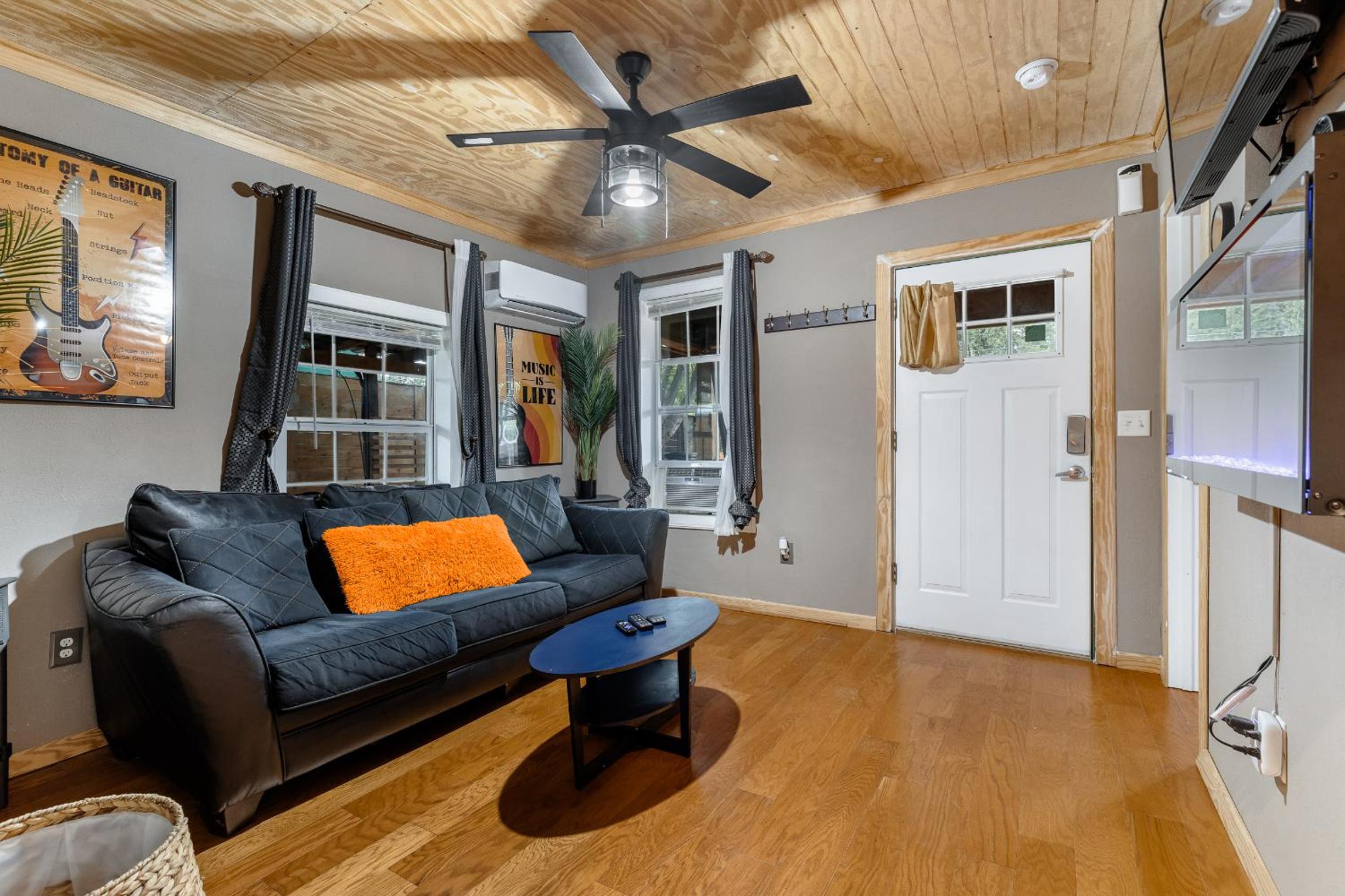 Charming home with patios fireplace and BBQ area view 3